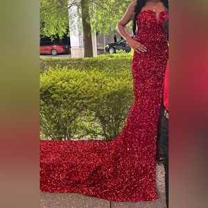 Prom dress or ball dress